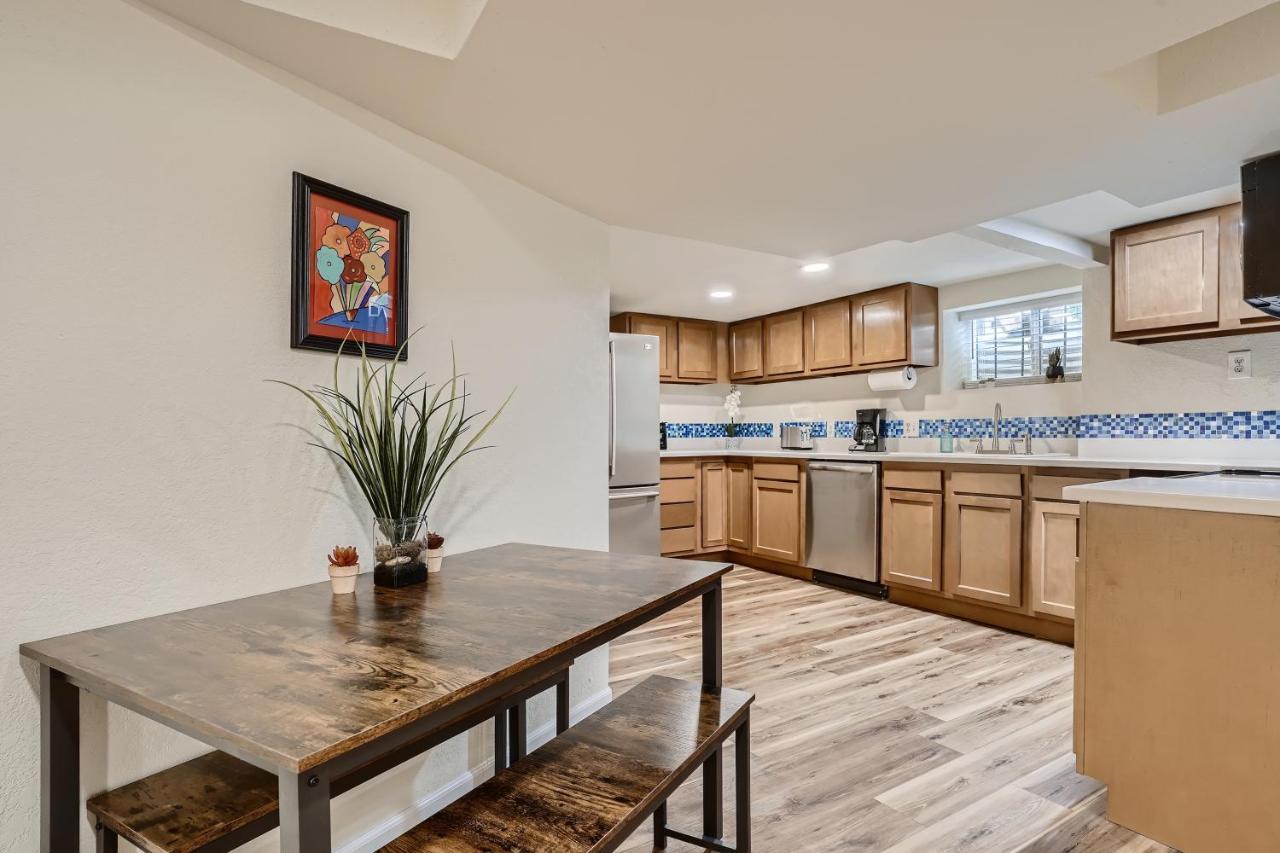 Sloans Lake Getaway - Basement Apartment Near Broncos And Downtown Denver レイクウッド エクステリア 写真
