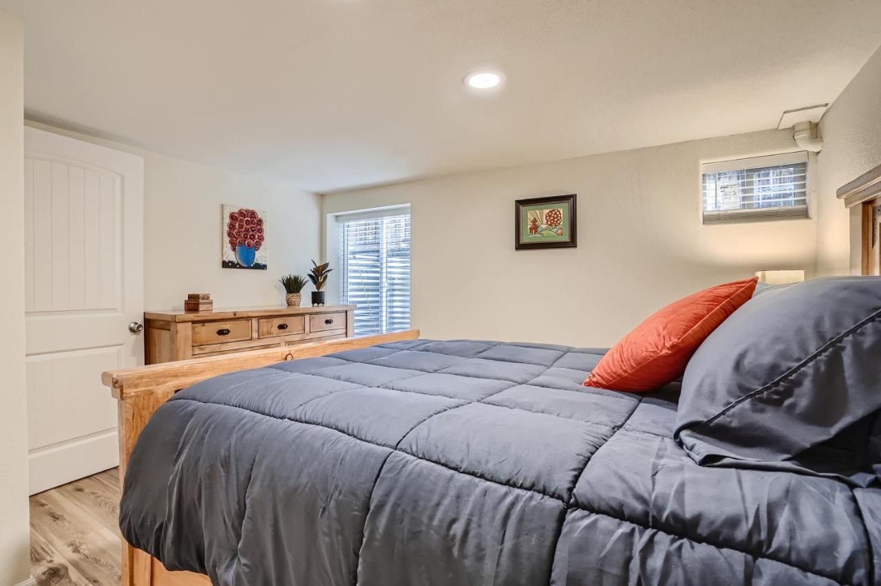 Sloans Lake Getaway - Basement Apartment Near Broncos And Downtown Denver レイクウッド エクステリア 写真